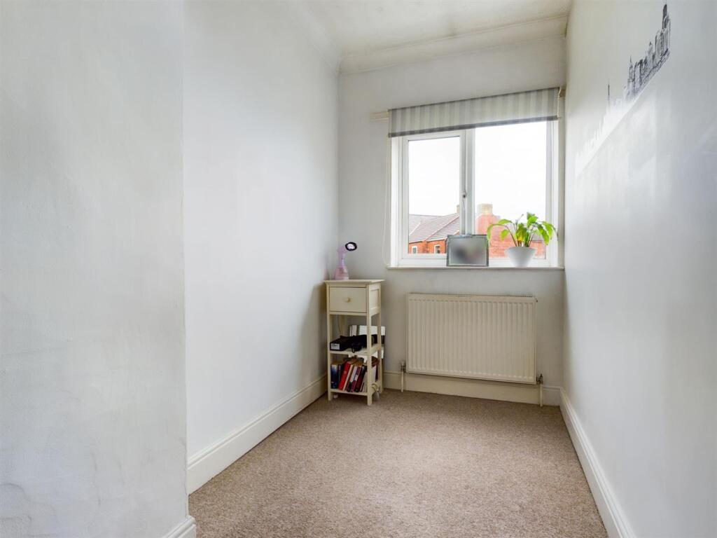 12a Frmapton Place  (1).jpg
