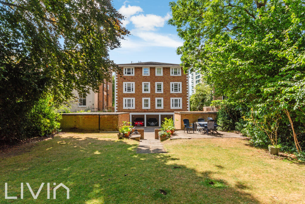MAPLE COURT, FLAT 2-18