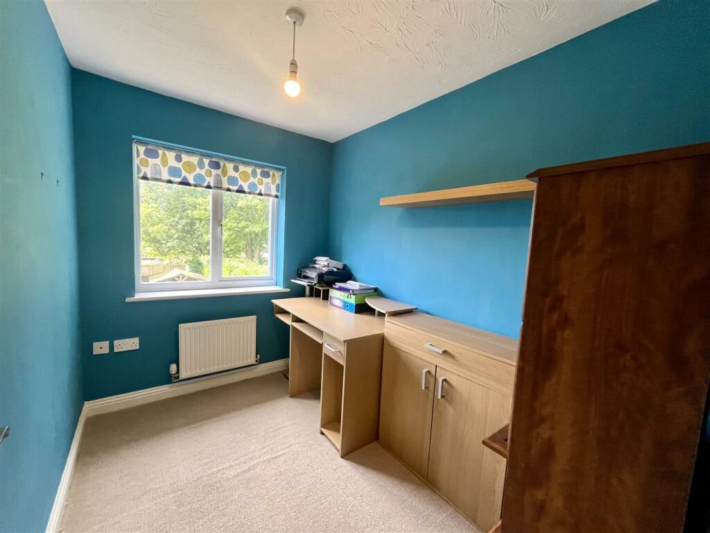 bed 3.jpg