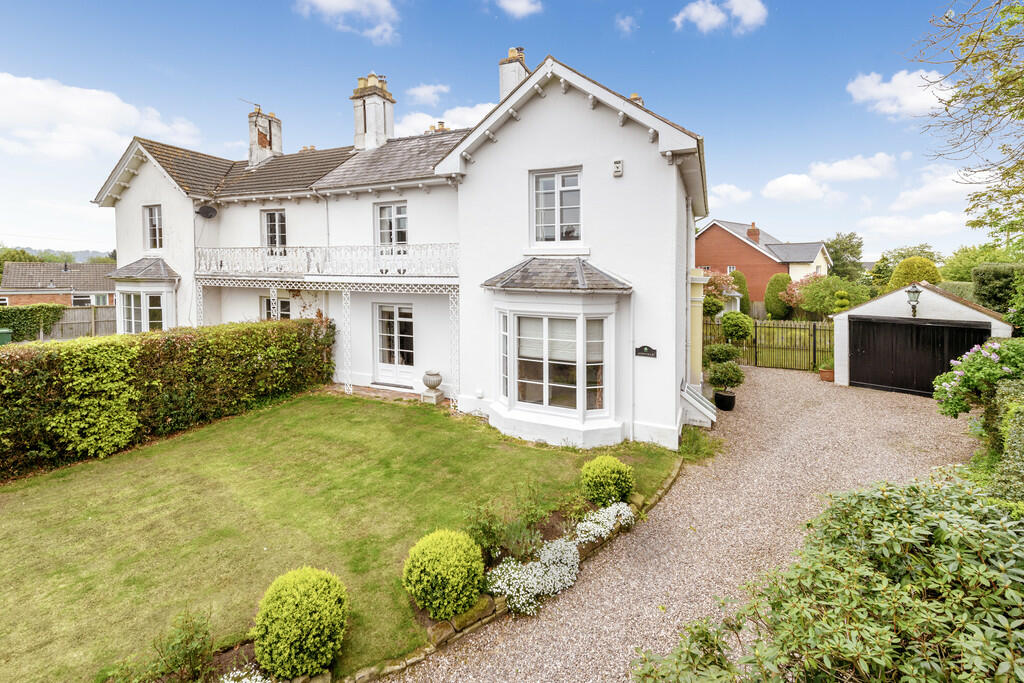 Front and Drivewa...