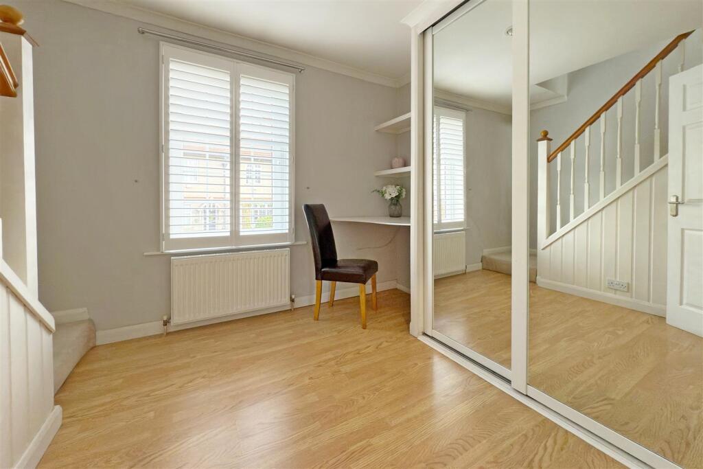 Dressing Room/Home Office