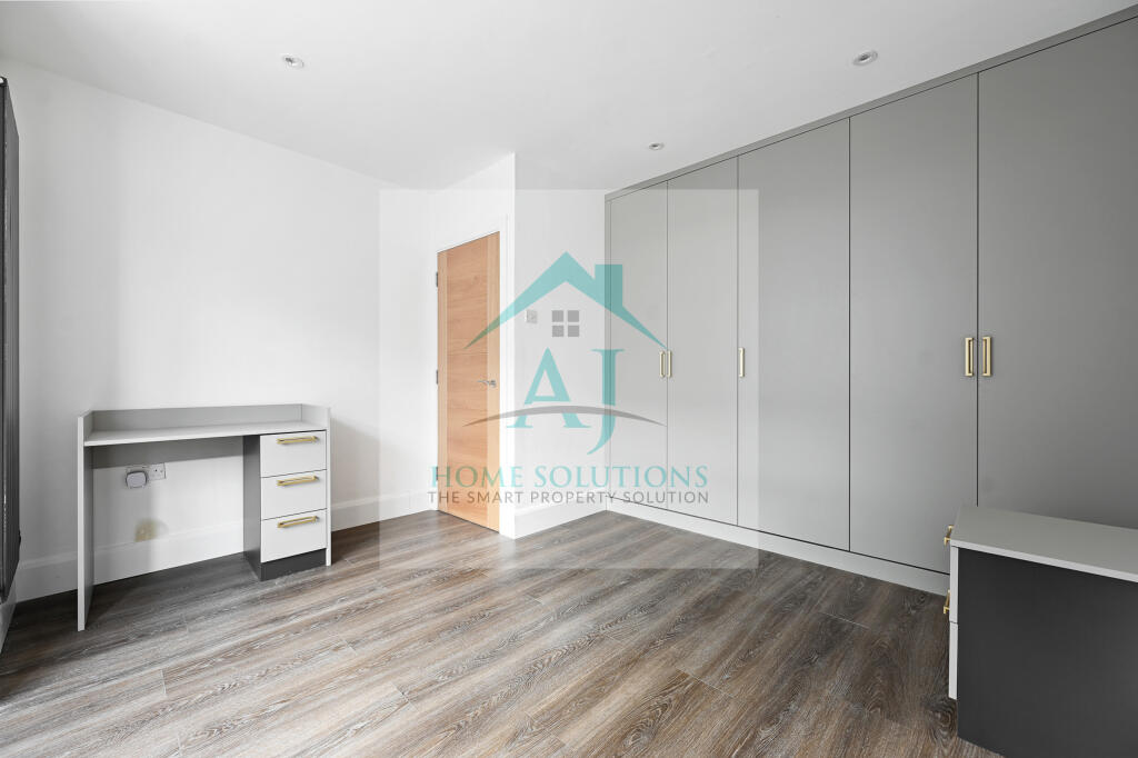 St Kildas Road - Bedroom1_5