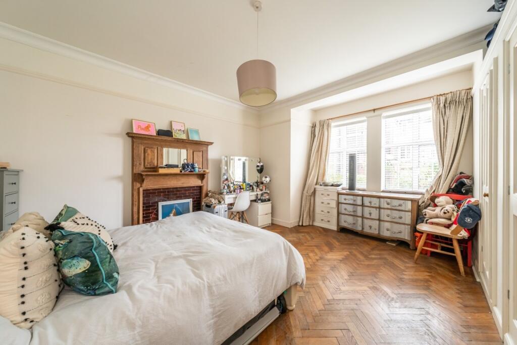 Flat-30-Park-Hill...