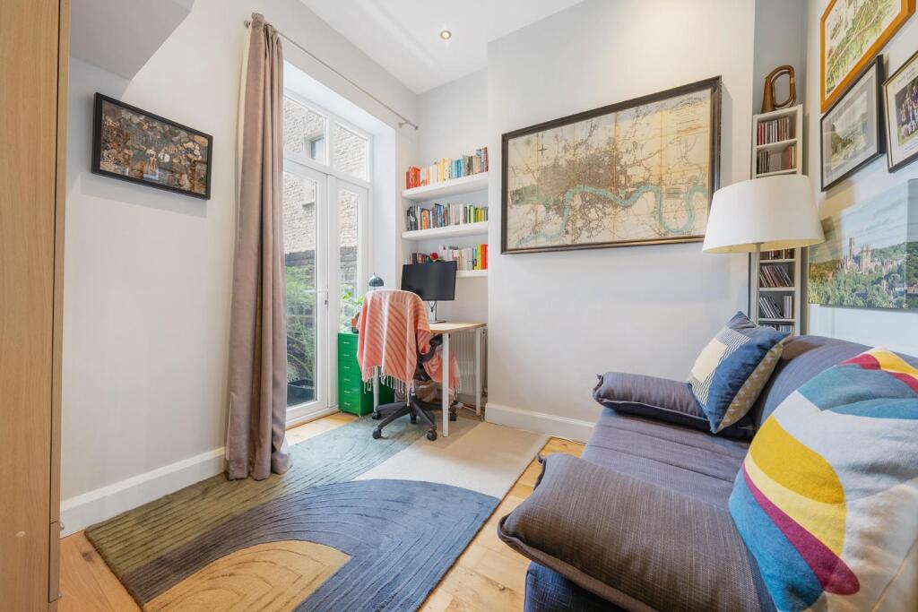 Bedroom 2.JPG