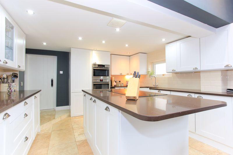 Kitchen (Main ...