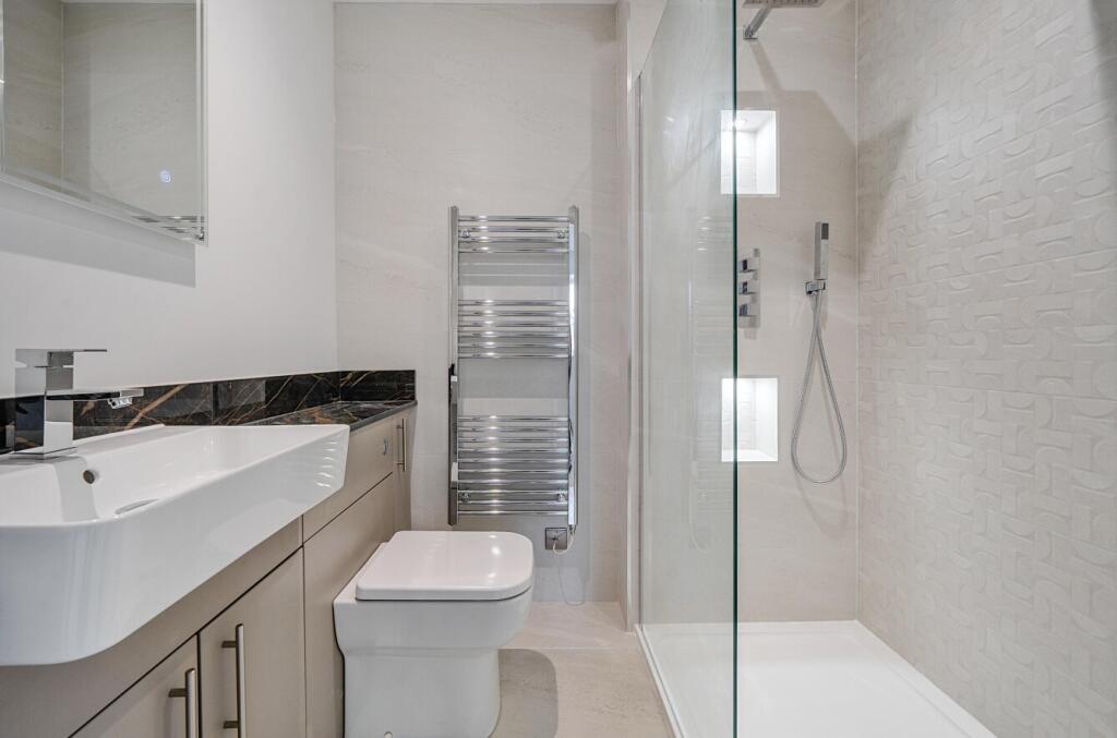 1295988-20-683044...