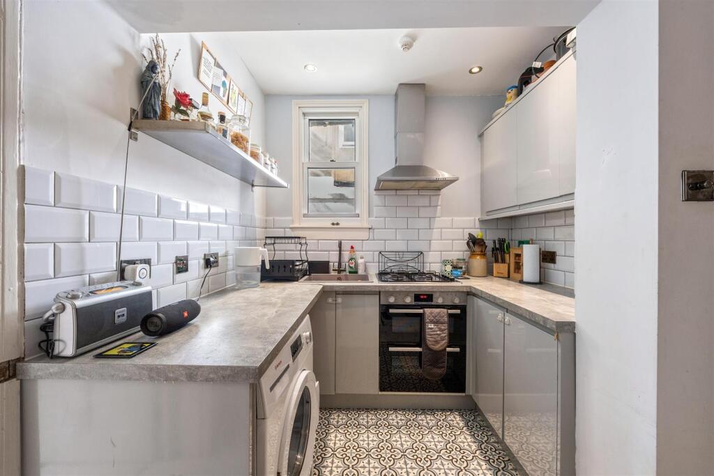 St Aubyns 59A-007.jpg