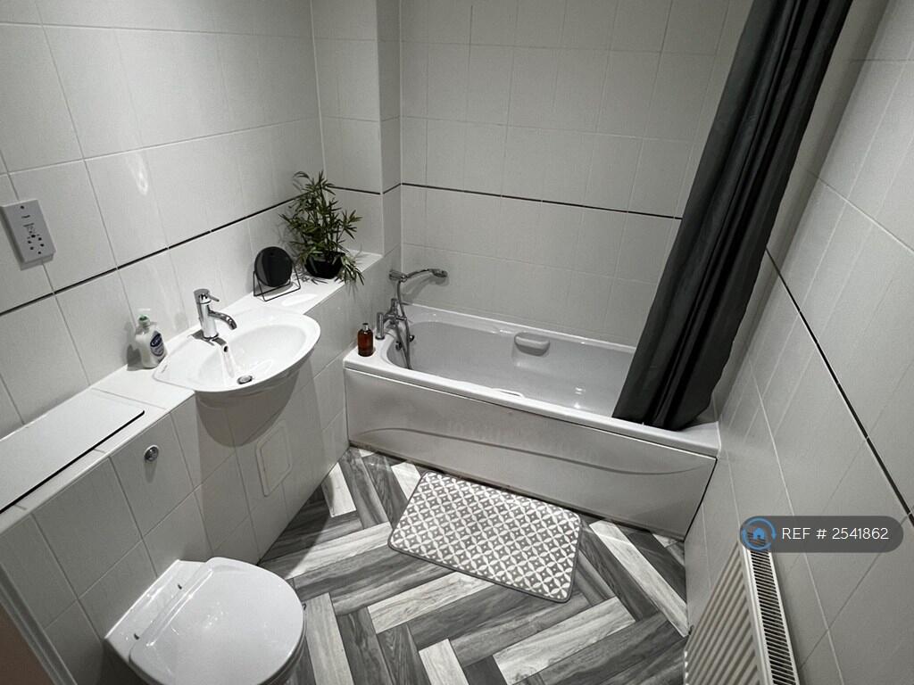 Main Bathroom