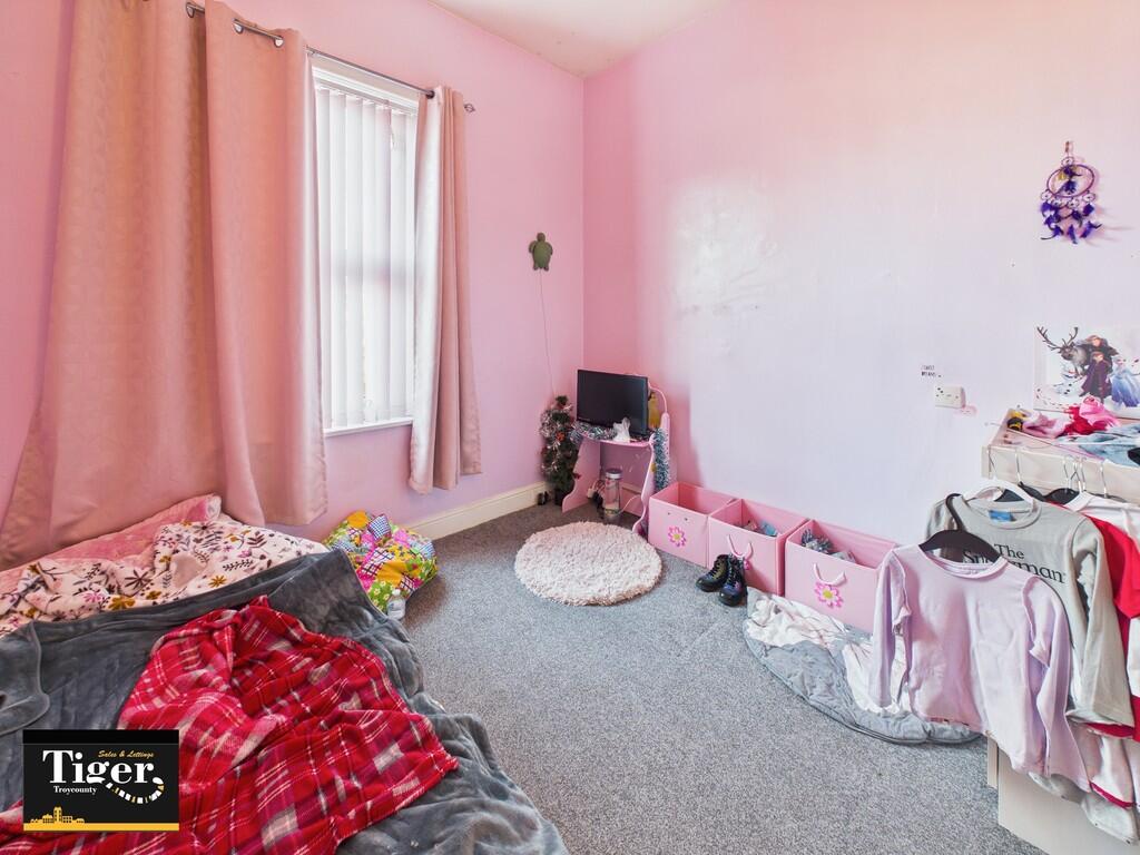 CAM02176G0-PR0778...