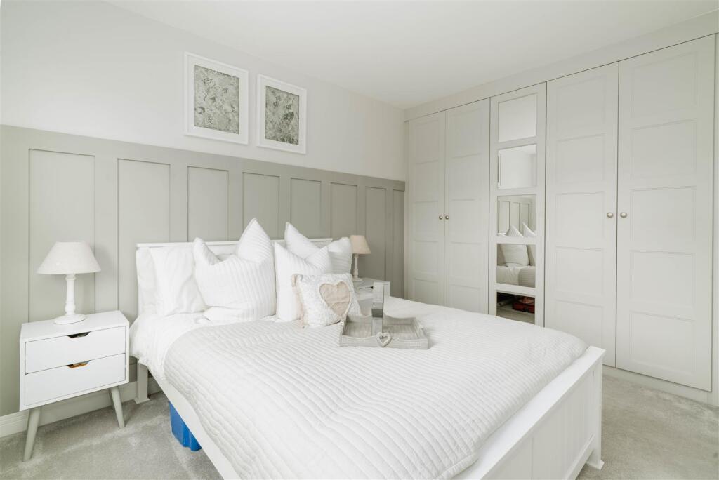 Bedroom2-3.jpg