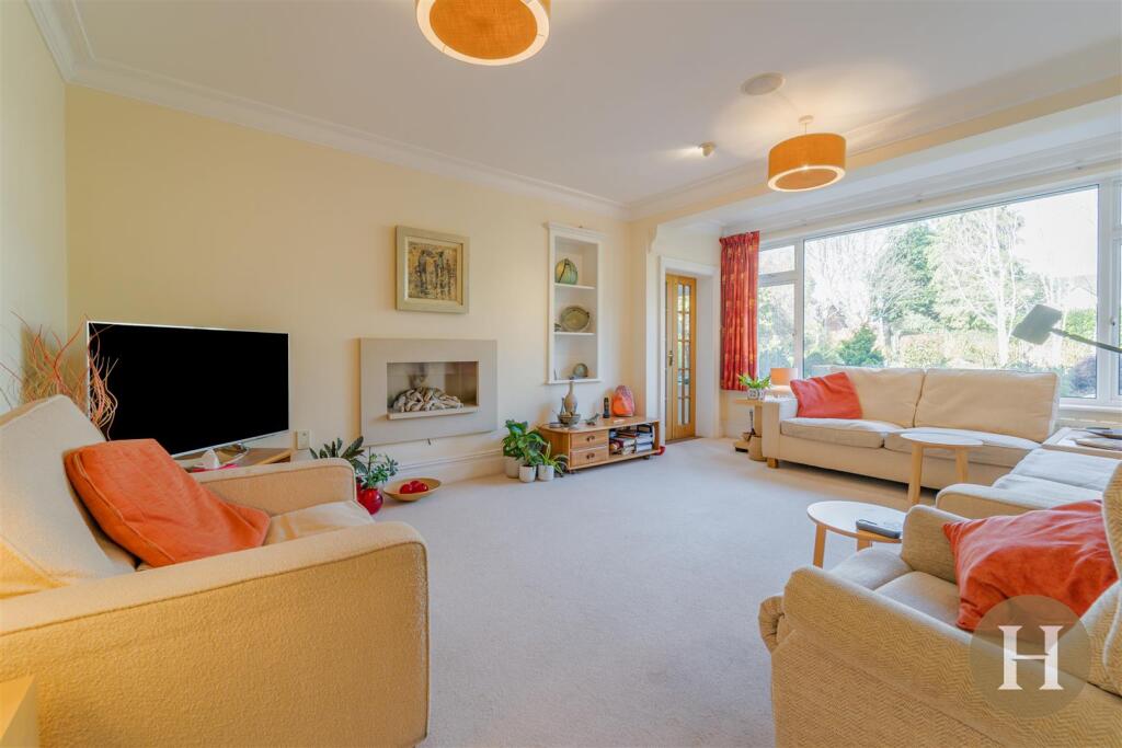 Hadleigh Estate Agents-12.jpg