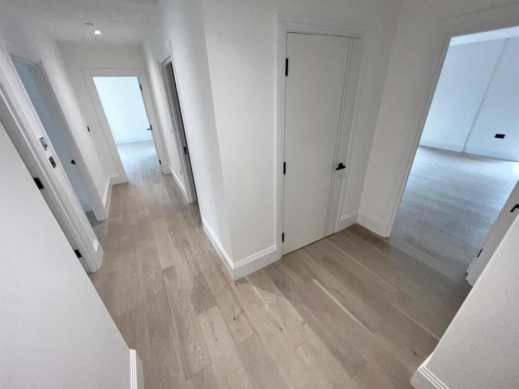 WhatsApp Image 2025-08-11 at 21.26.29_7c34b7eb.jpg