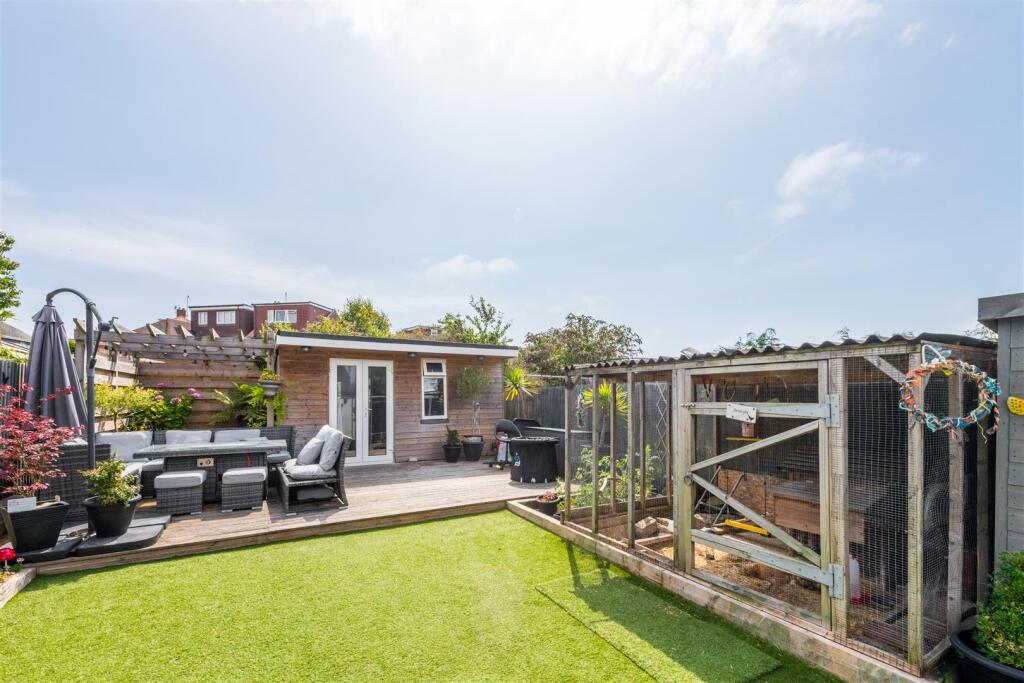 14 Upper Kingston Lane-28.jpg