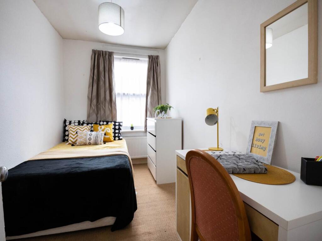 15_St_Martins_Road_C