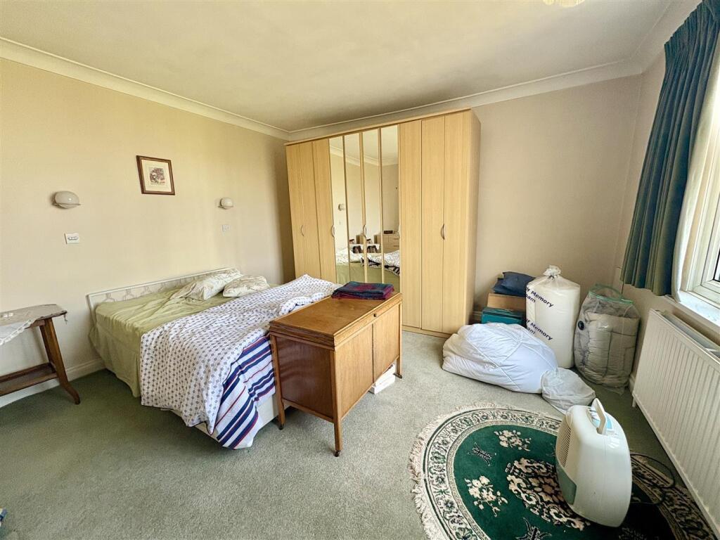 Bramleys Estate Agents - Yew Trees - Southowram (1