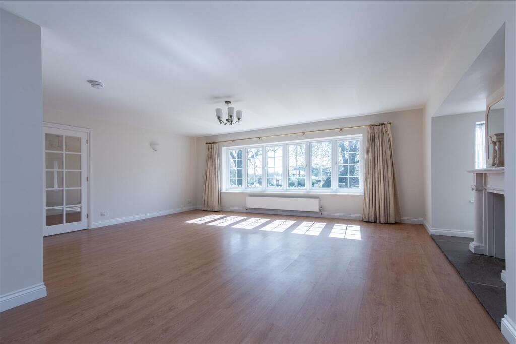 54 village rd-hi-34.jpg