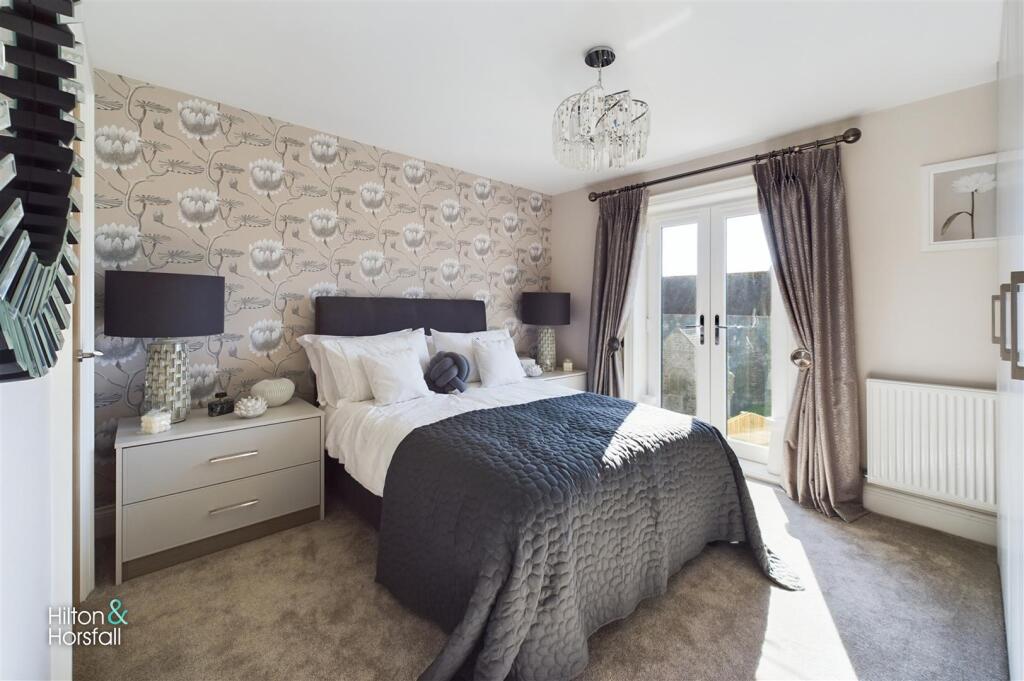 Internal Photo (Plot 8)