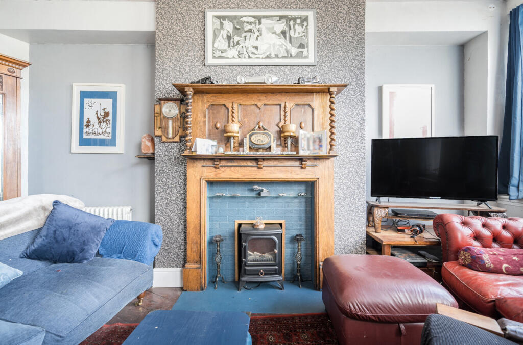 1347473-7-68b5d5e...