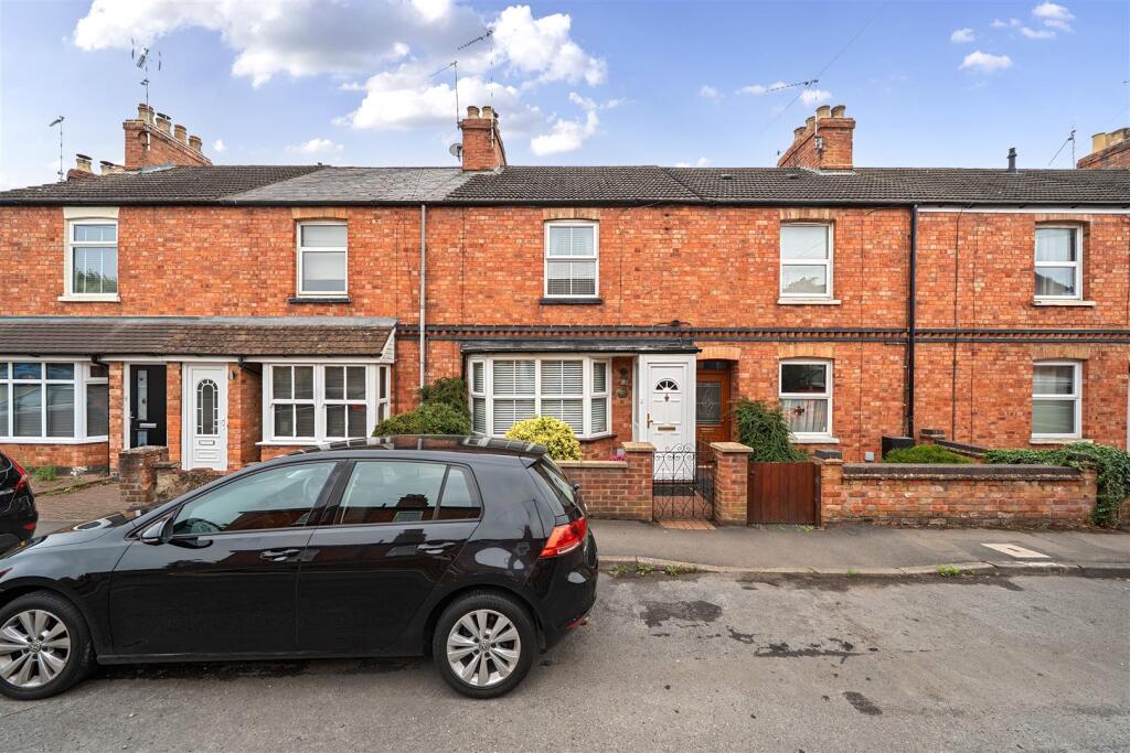 43 Richmond Road, Towcester (1).jpg