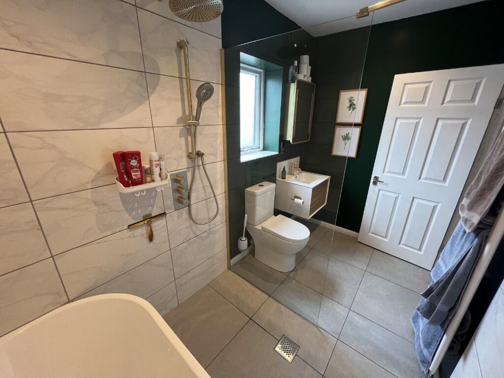 Family bathroom