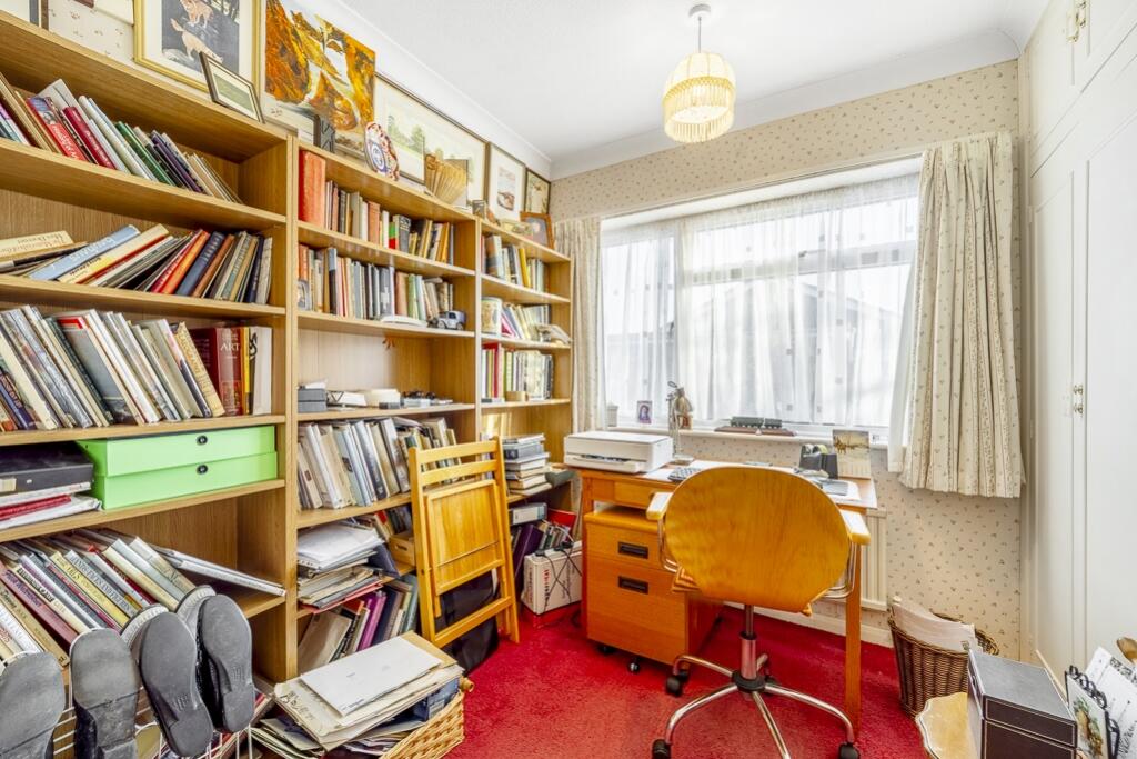 19 Fernleigh Way (Boston)-20