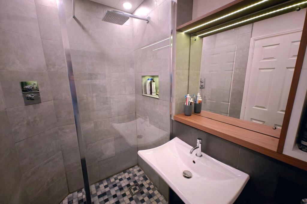 Master En-suite