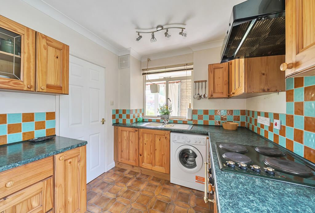 1311606-5-684c415...