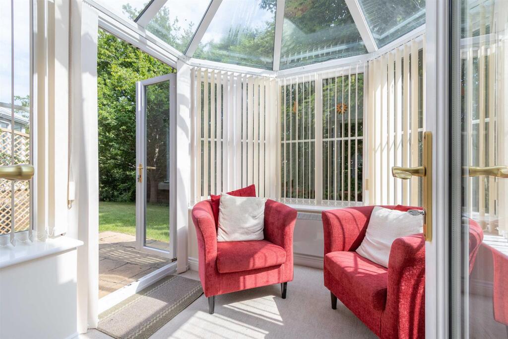 25 Marton Court, Cawston