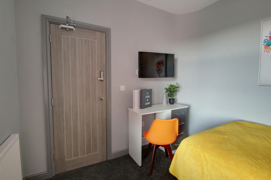 Room 4