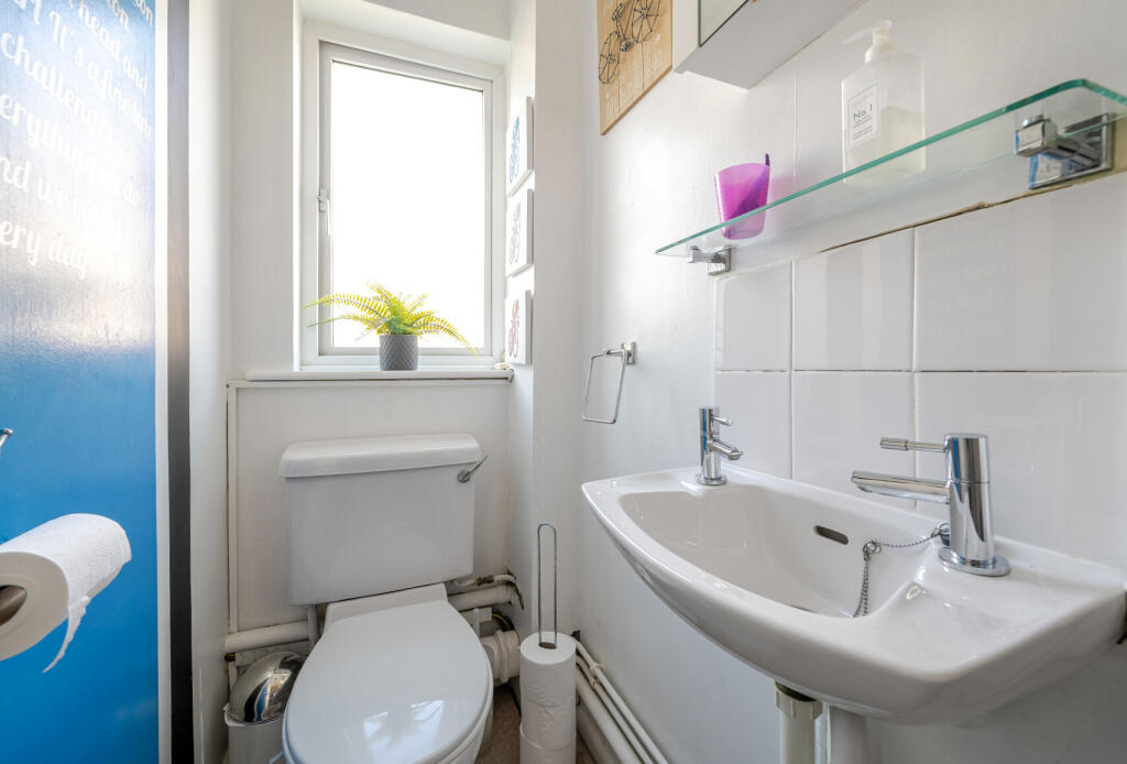 1300183-11-683d6b...