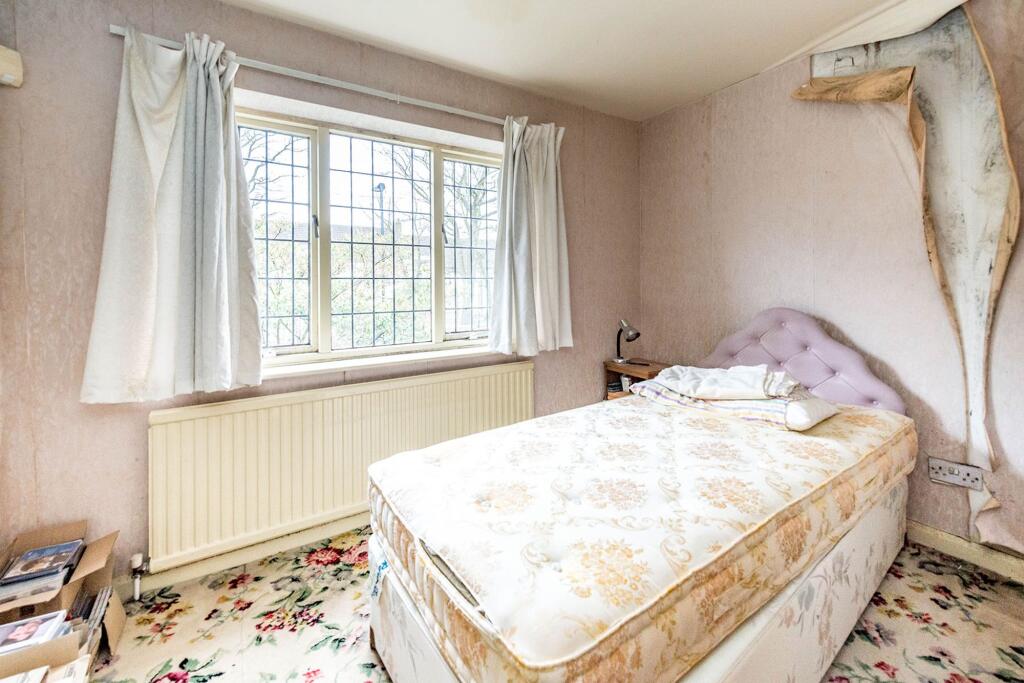 BEDROOMS AND BATHROOMS