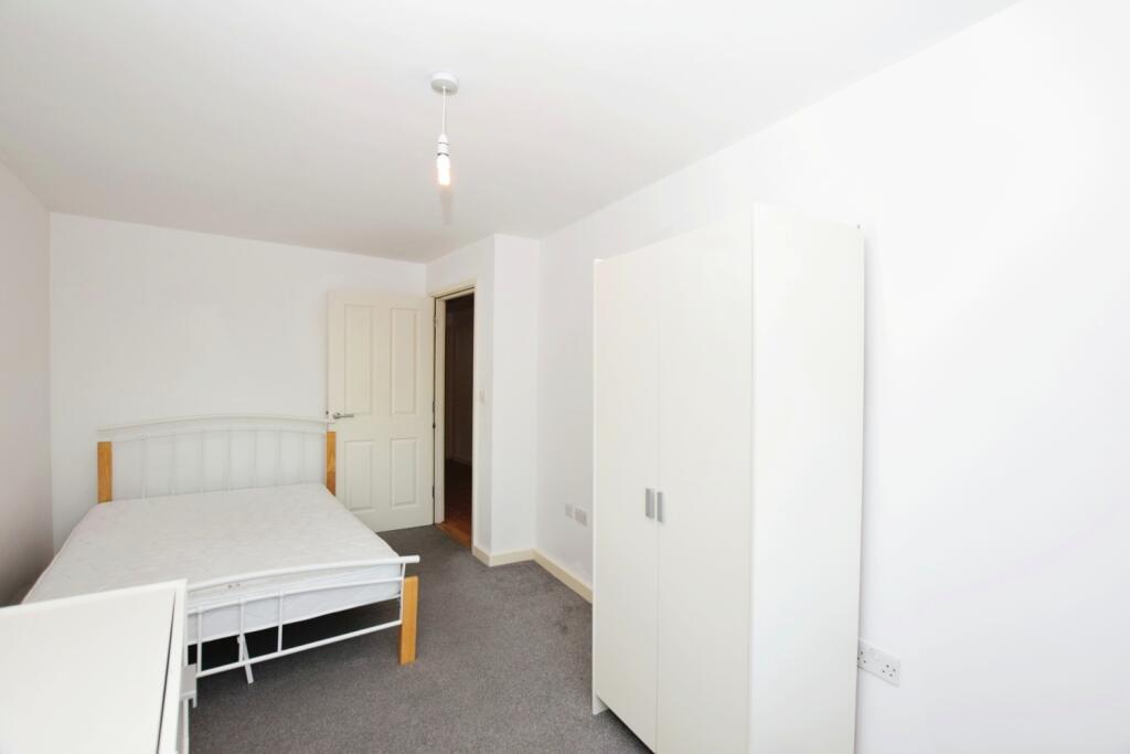 Bedroom (2)
