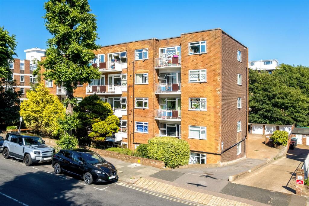 Flat 1, Palmeira House -19.jpg