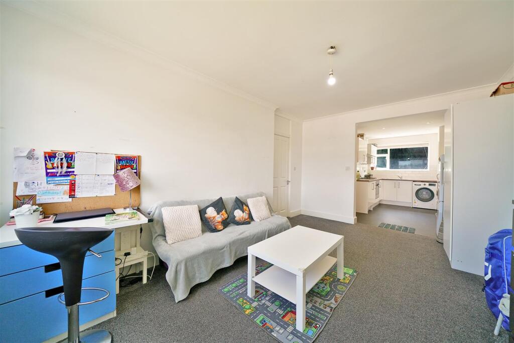 64 Sudbury Court Road - 4mM8oszEuOe38Qwg5sXE.jpg