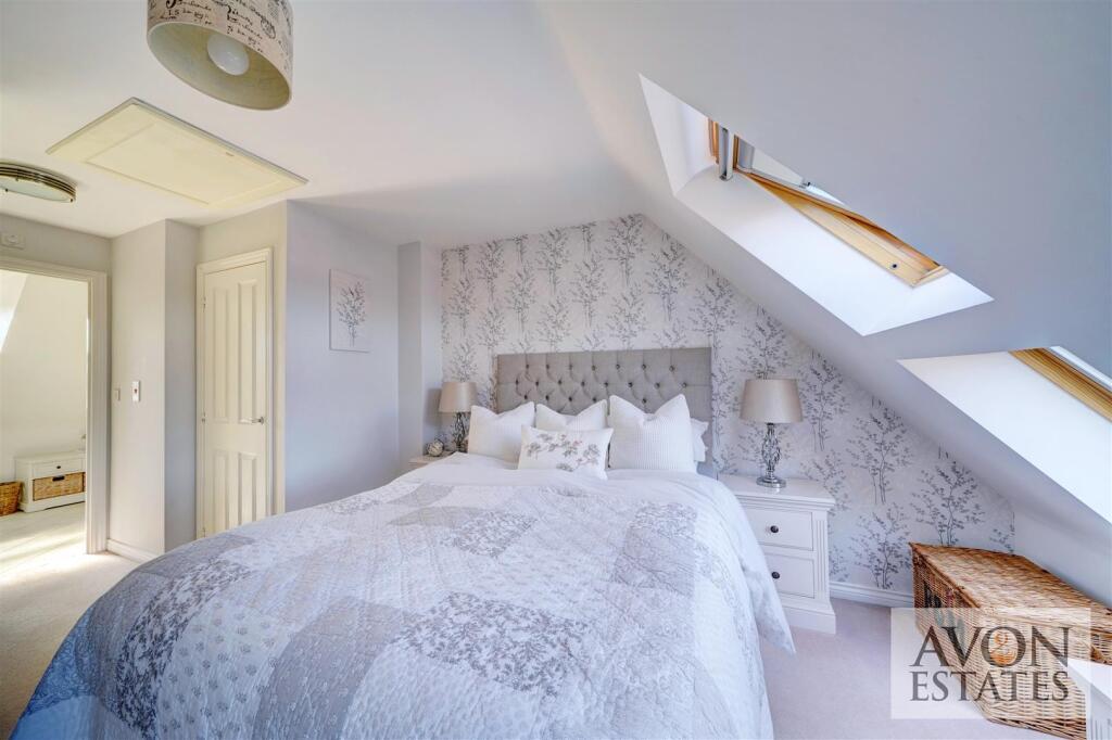 Bedroom One (19).jpg