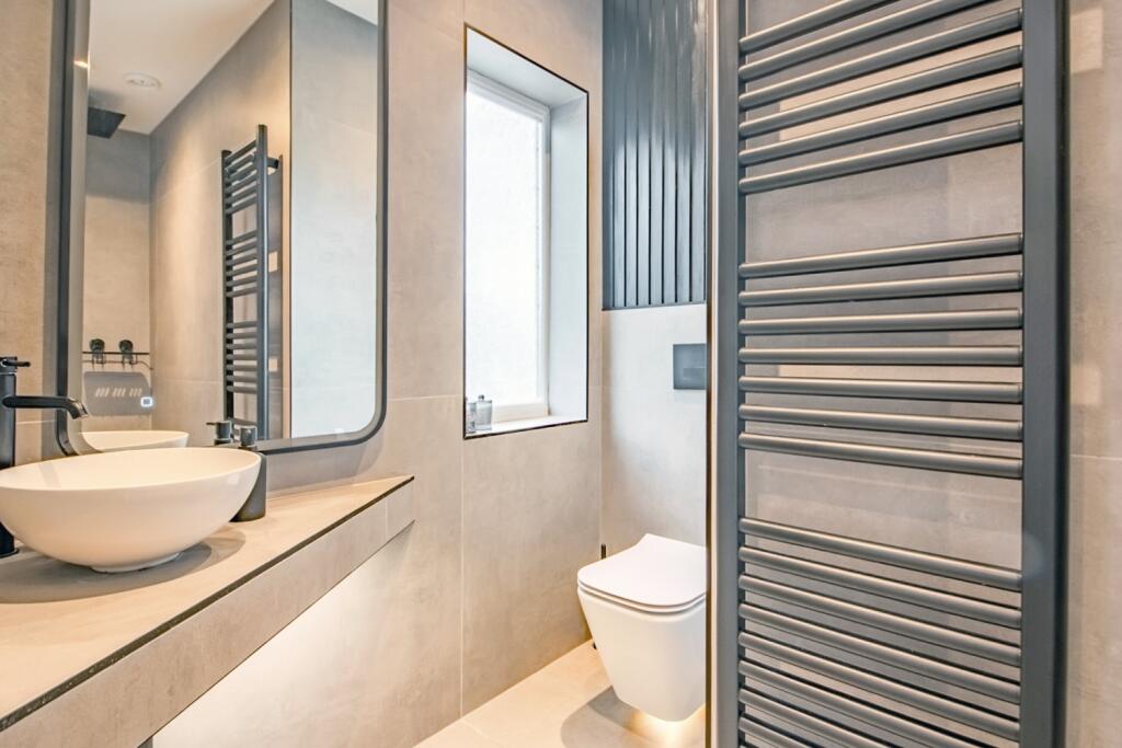 Ensuite