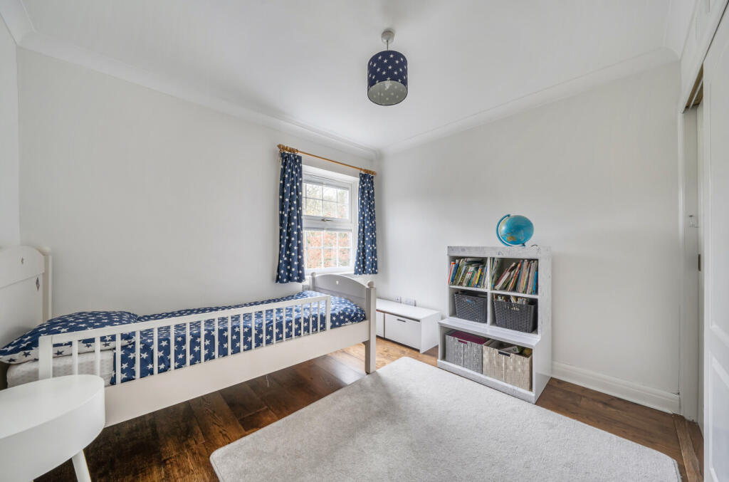 1383690-32-692869...