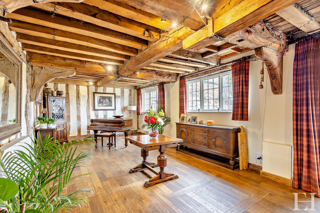 8643202-interiorW...