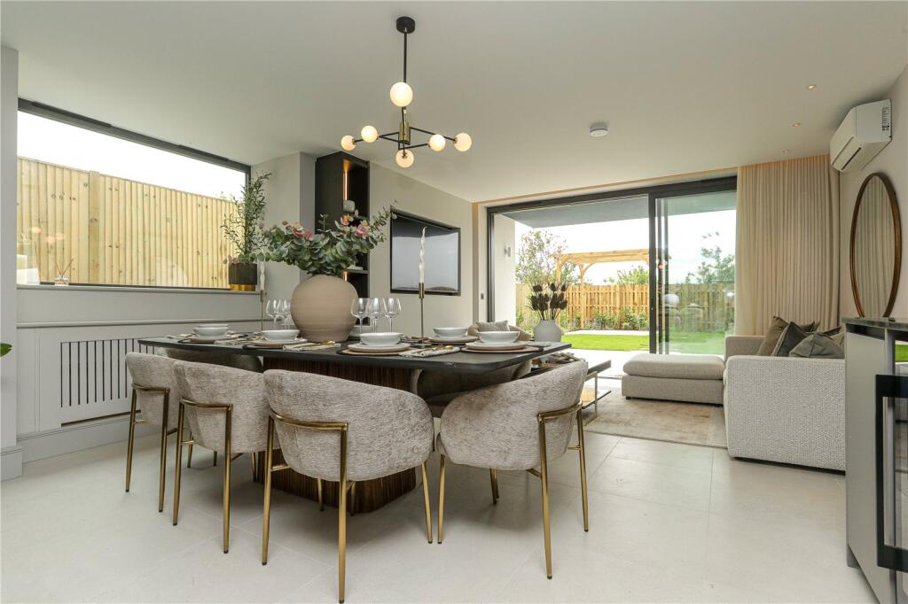 Show Home Dining