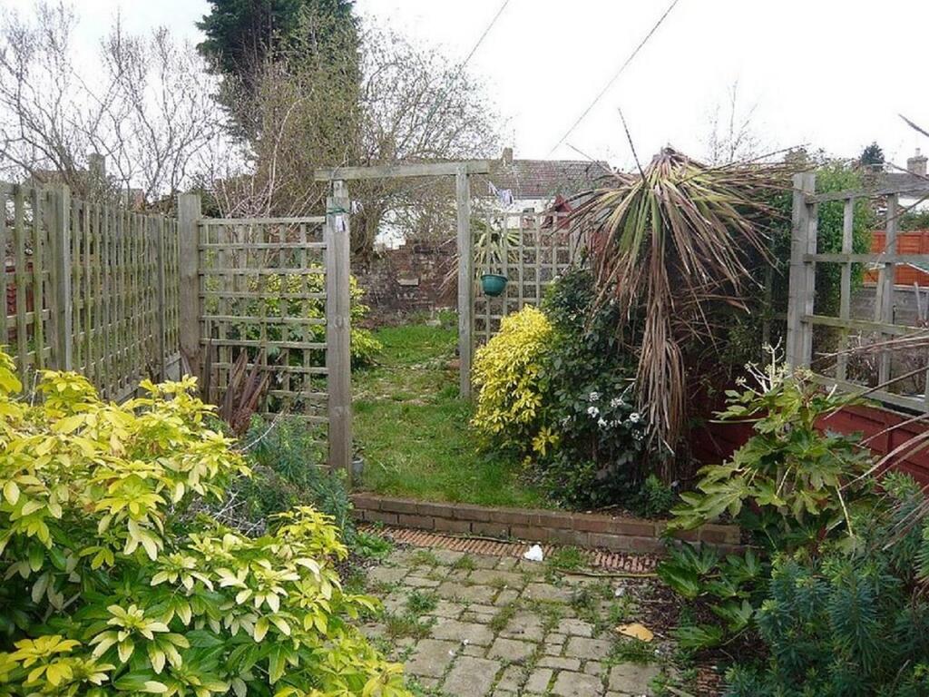 Charles Street.48 - garden.jpg