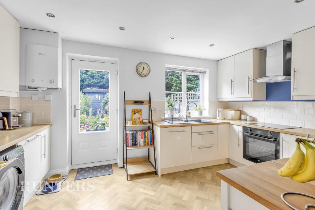 Dining kitchen
