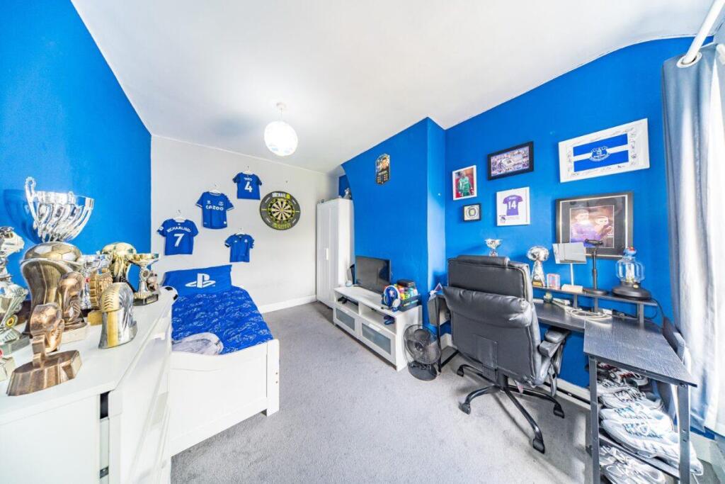 35 Cross Street bedroom 2.jpg