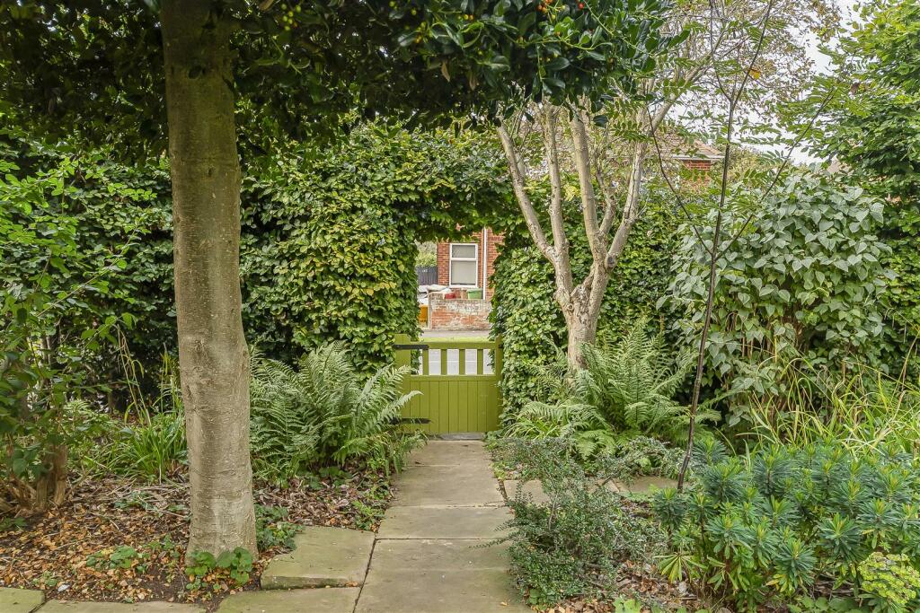 19 Limekiln Lane107.JPG