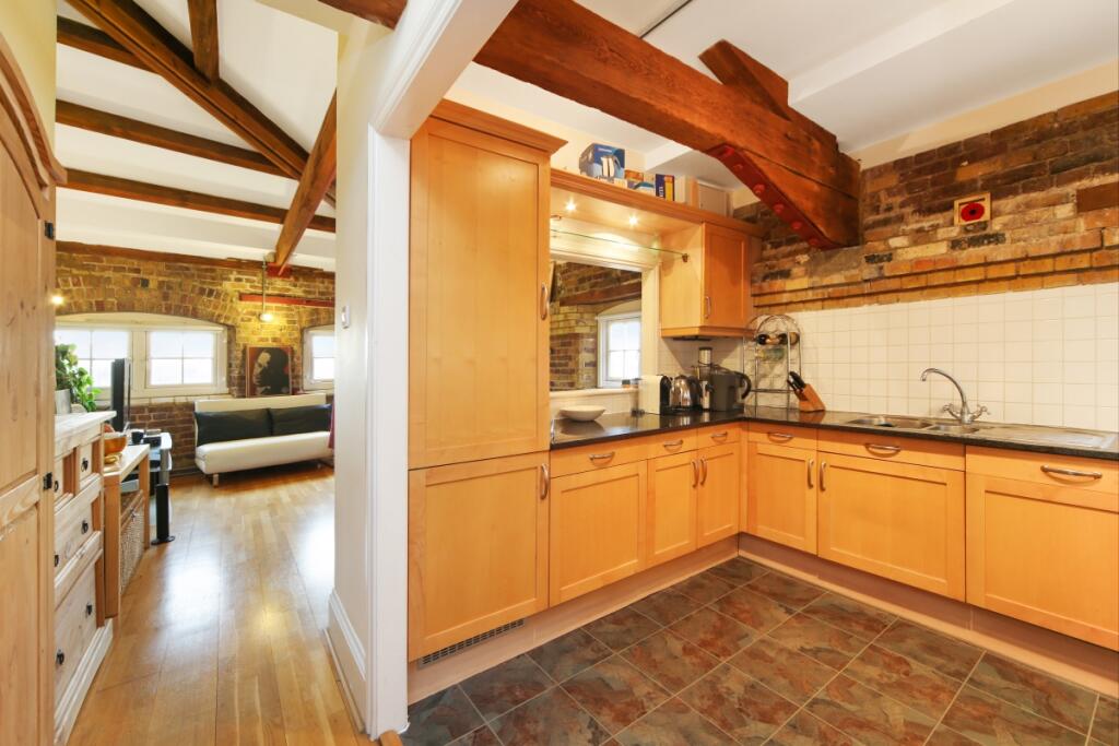 Ph10_745659_2_edited