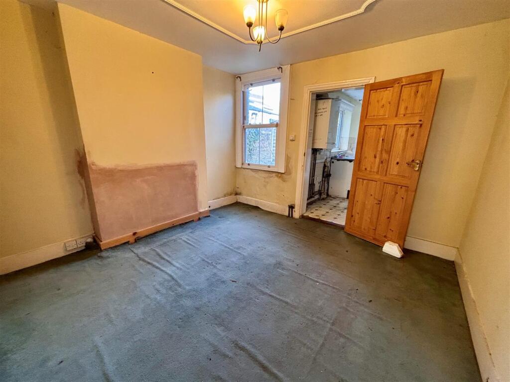 dining room.jpg