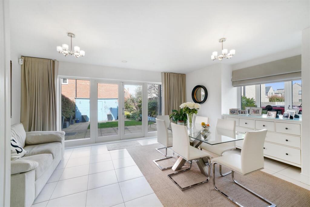 39 Henry Darlot Drive - Be5x9Cw3zBqcf0PrVH12.jpg