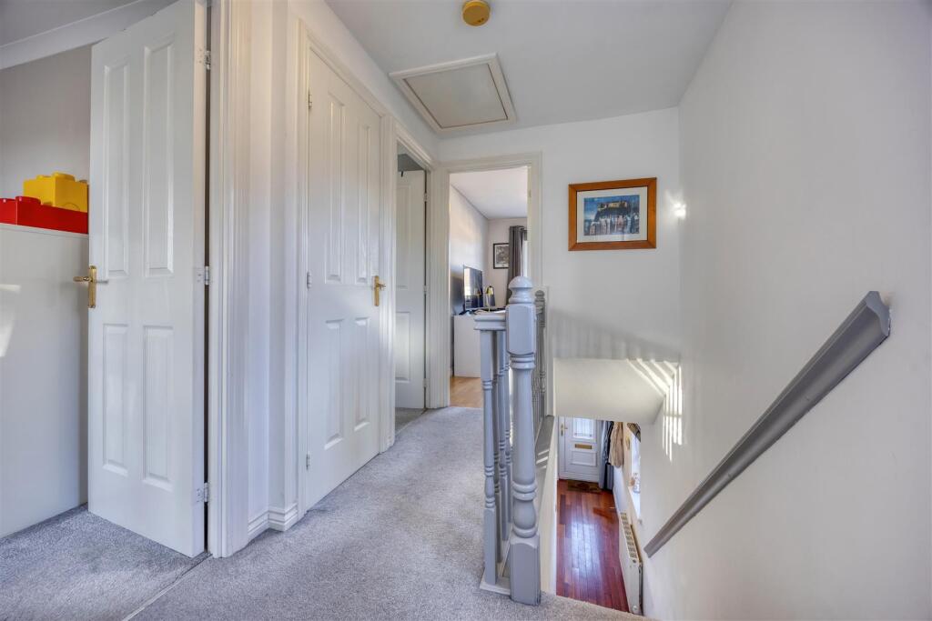 25_MATHIESON_CRESCENT_STEPPS_023.JPEG