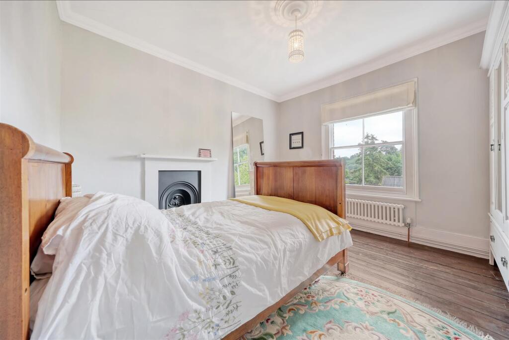 8v8a2411_8 copy 2.jpg