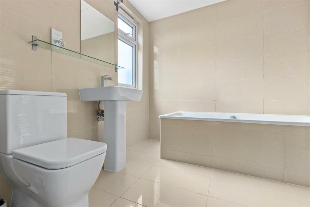 Camborne Road, ph1 (9).jpg