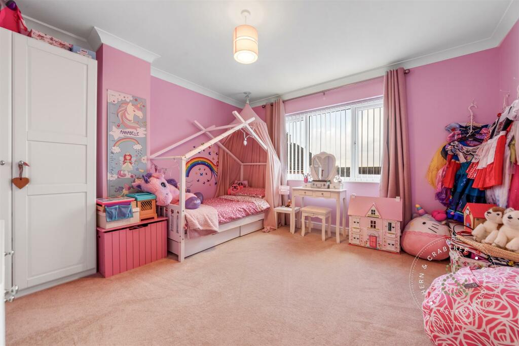 Elgar- Crescent-04.jpg